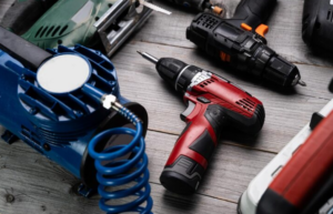 Como saber se o carregador da sua ferramenta a bateria é bivolt